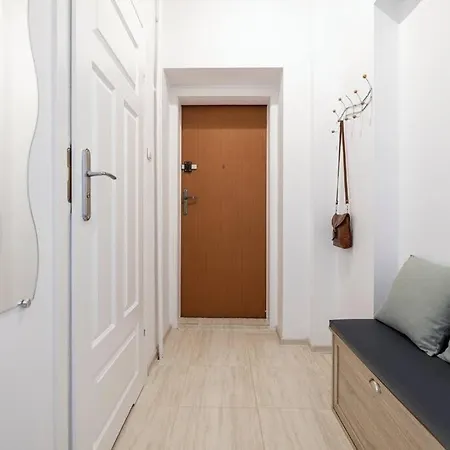 Roomsy świętojańska Apartament *