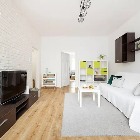 Roomsy Swietojanska Apartment *